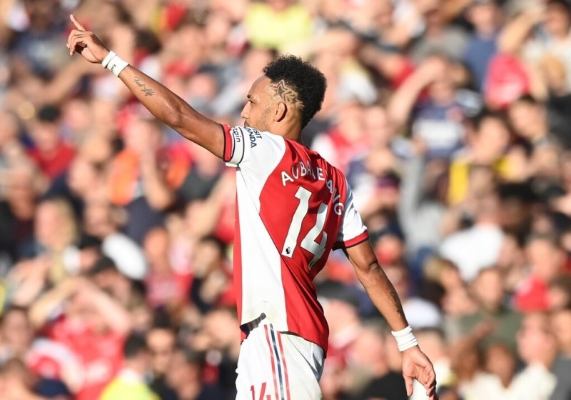  阿森纳争四遇阻，阿尔特塔面临下课危机  