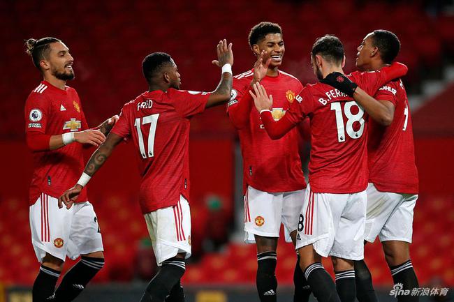  曼城锋线全面开花，三球大胜锁定联赛榜首